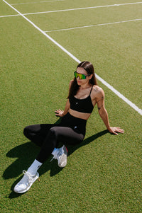 ESSENTIAL. Leggings