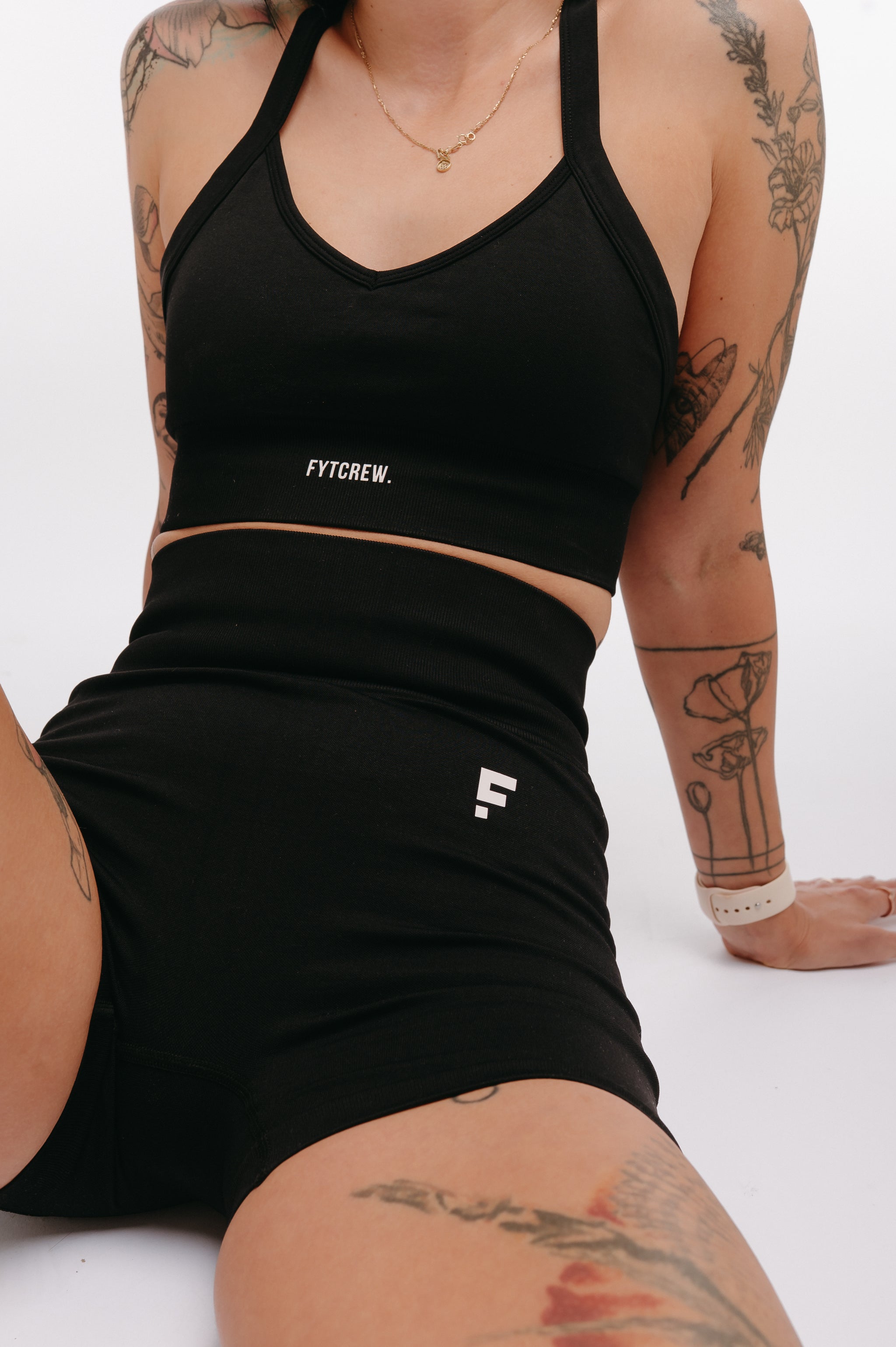 ELEVATE. Shorts