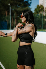 ELEVATE. Shorts
